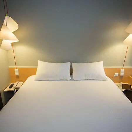 Отель Ibis Styles Centre Gare 3*
