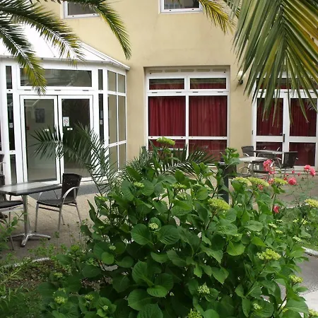 Ibis Styles Centre Gare Отель Перпиньан