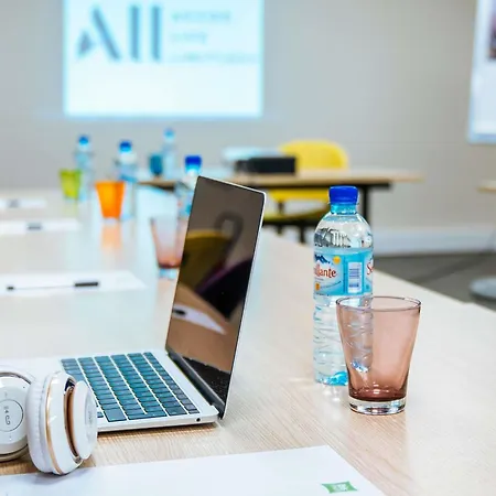Ibis Styles Centre Gare Перпиньан