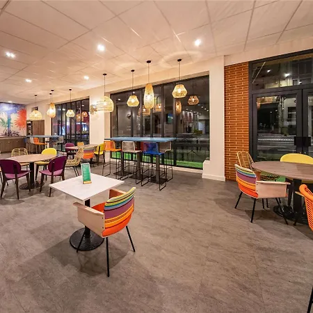Ibis Styles Centre Gare 3* بيربينيو